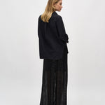 Mailily-M_Black_Model_2