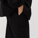 Kammia-M_Black_Model_4