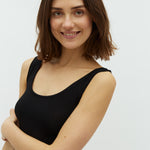 Lina_Black_Model_1