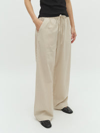 Grasielle-M_Sugar Sand Stripe_Model_1