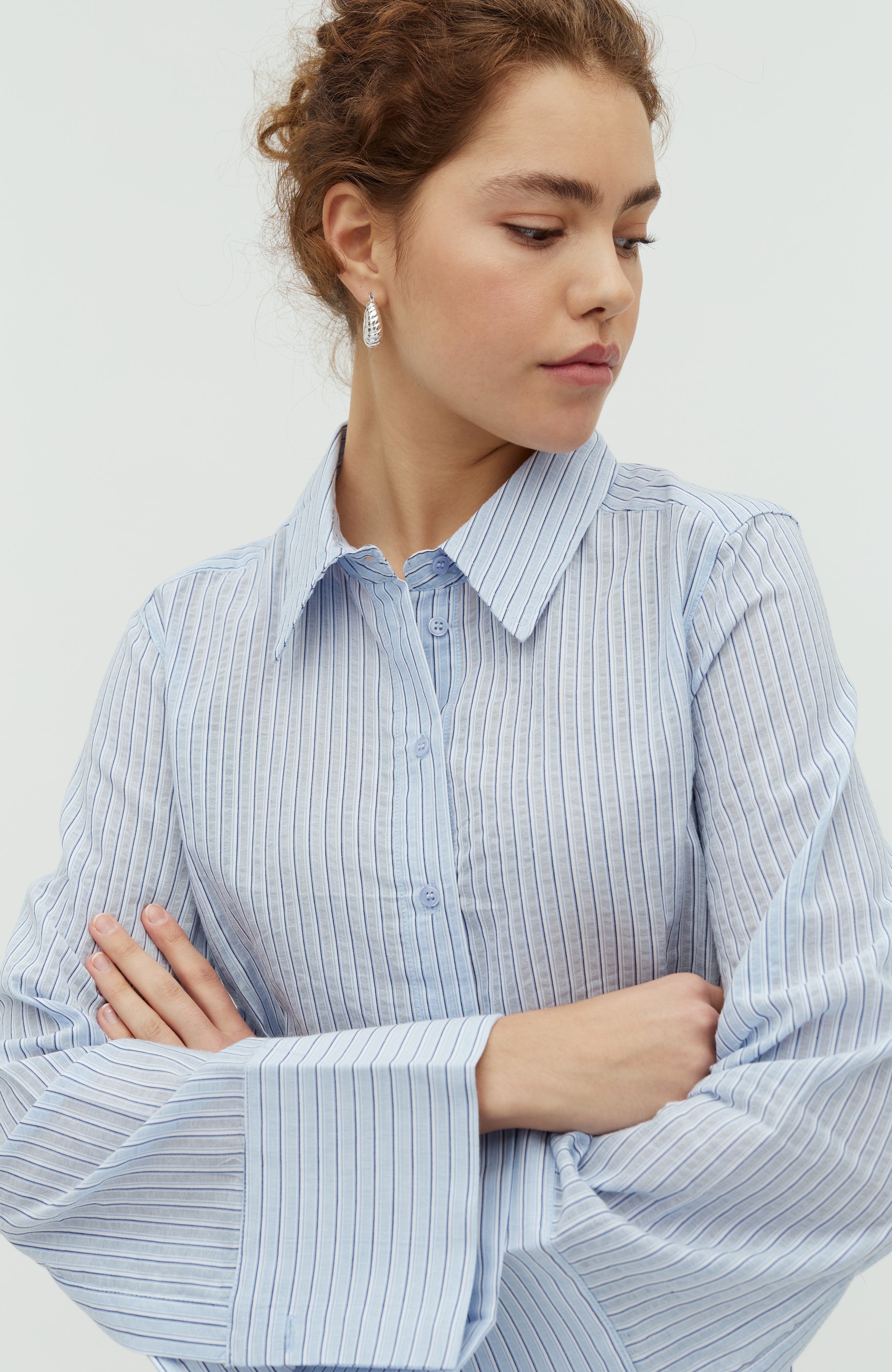 Kalanna-M_Light Blue White Stripe_Model_1
